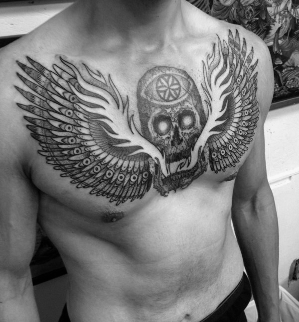 tatuaggio ali sul petto 19